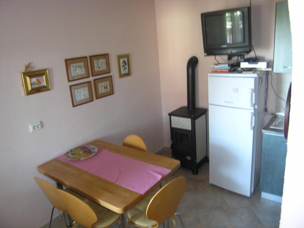 Apartment Viktoria Klenovica Buitenkant foto